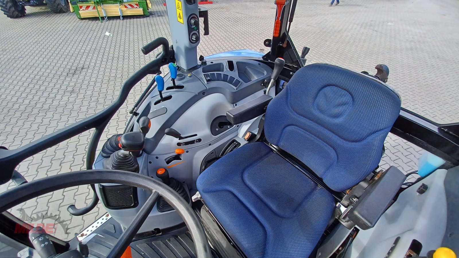 Traktor typu New Holland T 4.55, Gebrauchtmaschine w Creußen (Zdjęcie 8)