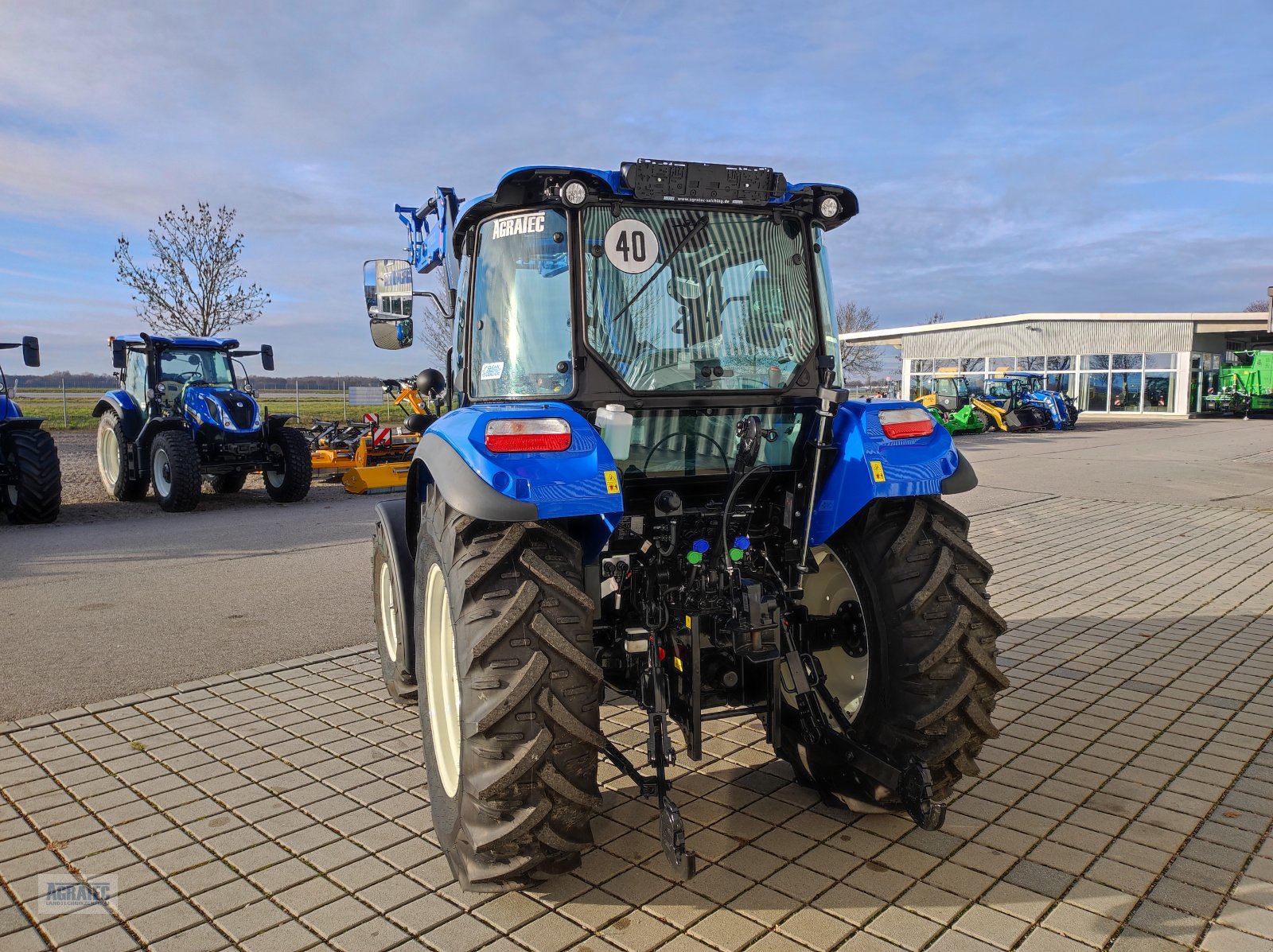 Traktor типа New Holland T 4.55, Neumaschine в Salching bei Straubing (Фотография 7)