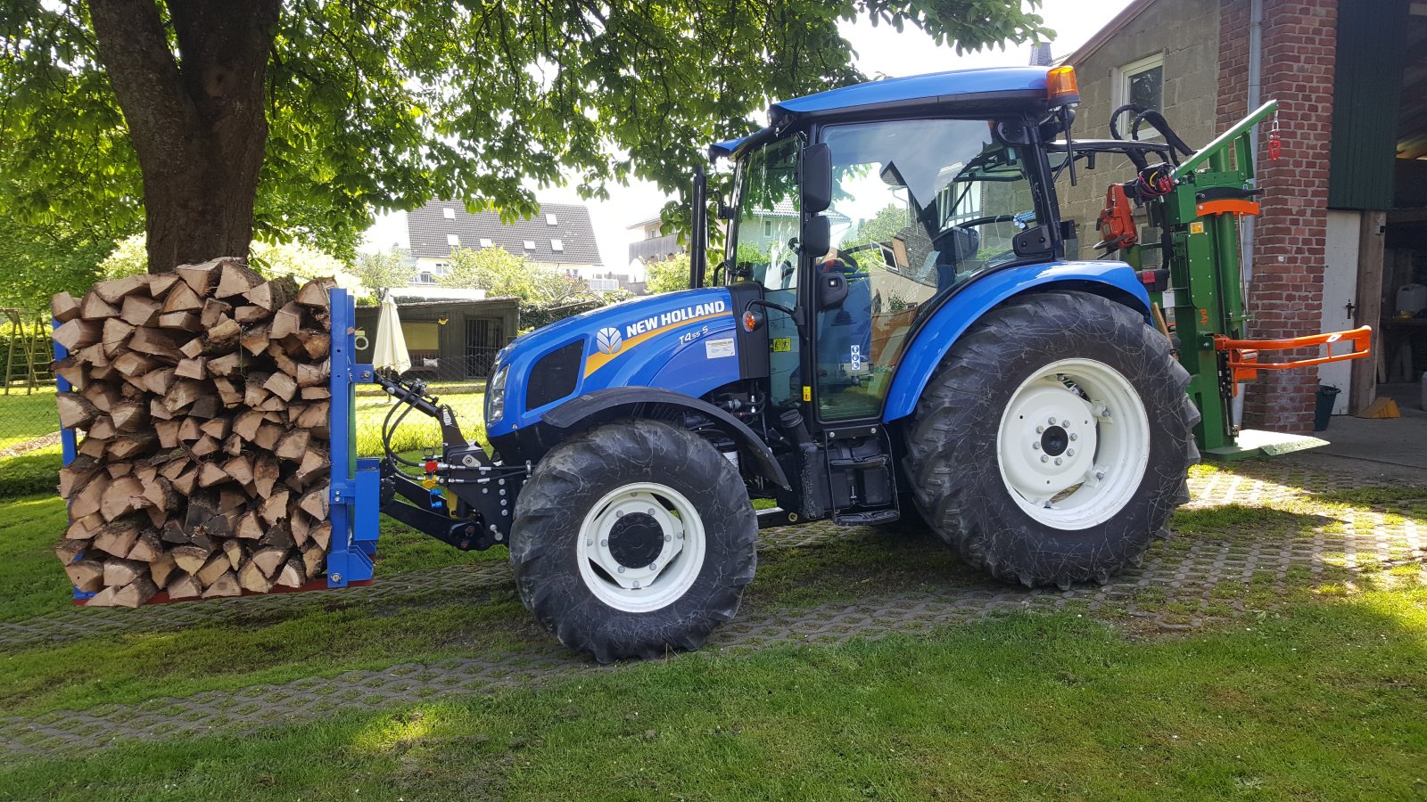 Traktor типа New Holland T 4.55, Gebrauchtmaschine в Hohenahr (Фотография 14)