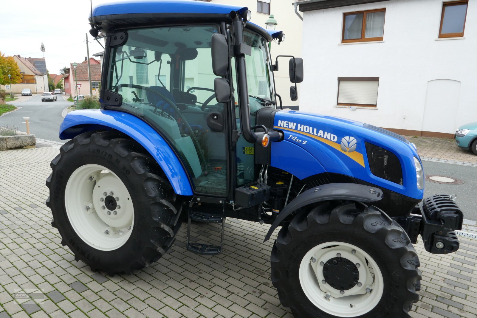 Traktor des Typs New Holland T 4.55S "Wie NEU" Bj.'21. Erst 150 Std. Mit Klima, Gebrauchtmaschine in Langenzenn (Bild 3)