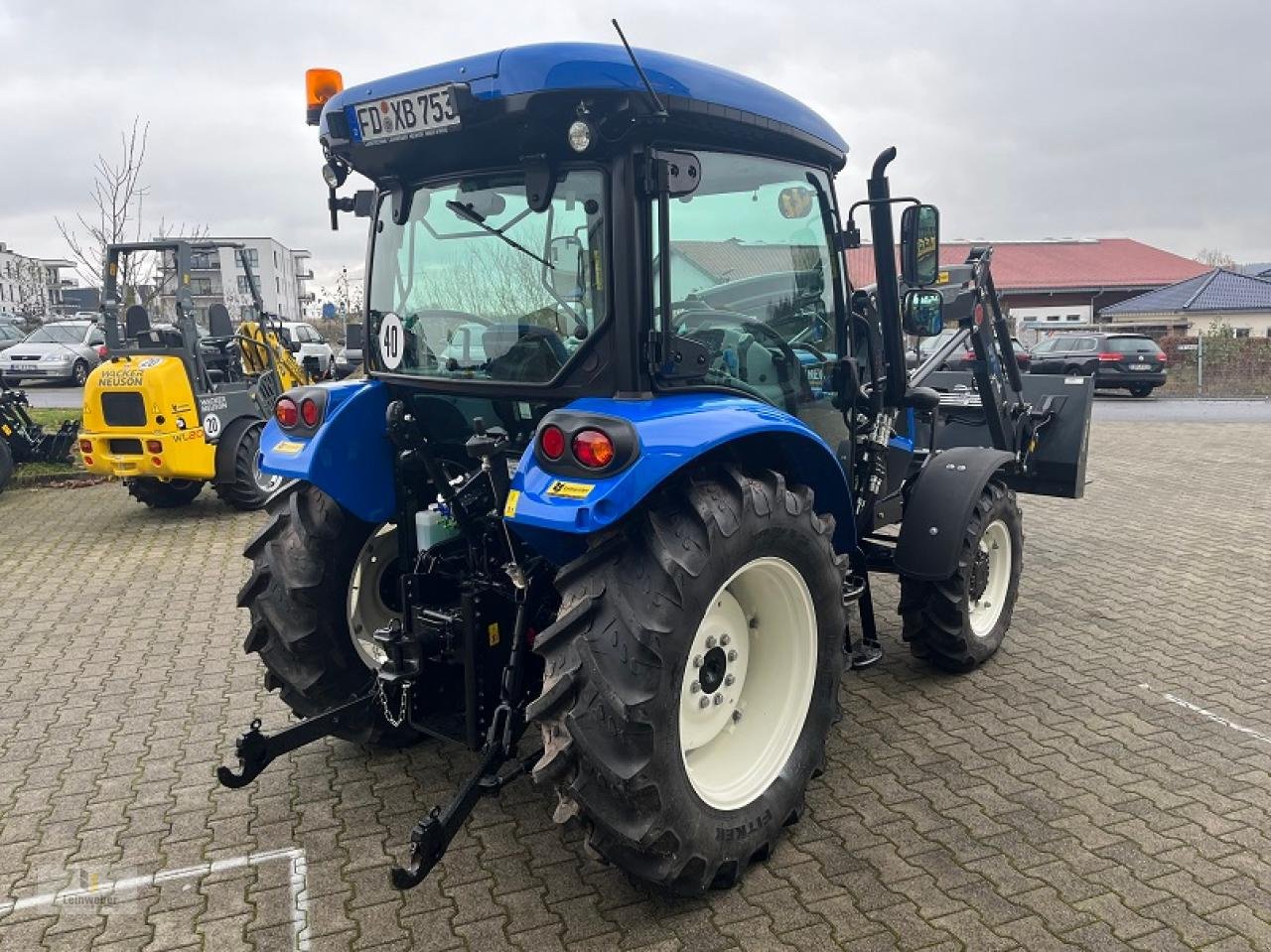 Traktor typu New Holland T 4.65 S, Neumaschine v Neuhof - Dorfborn (Obrázek 3)