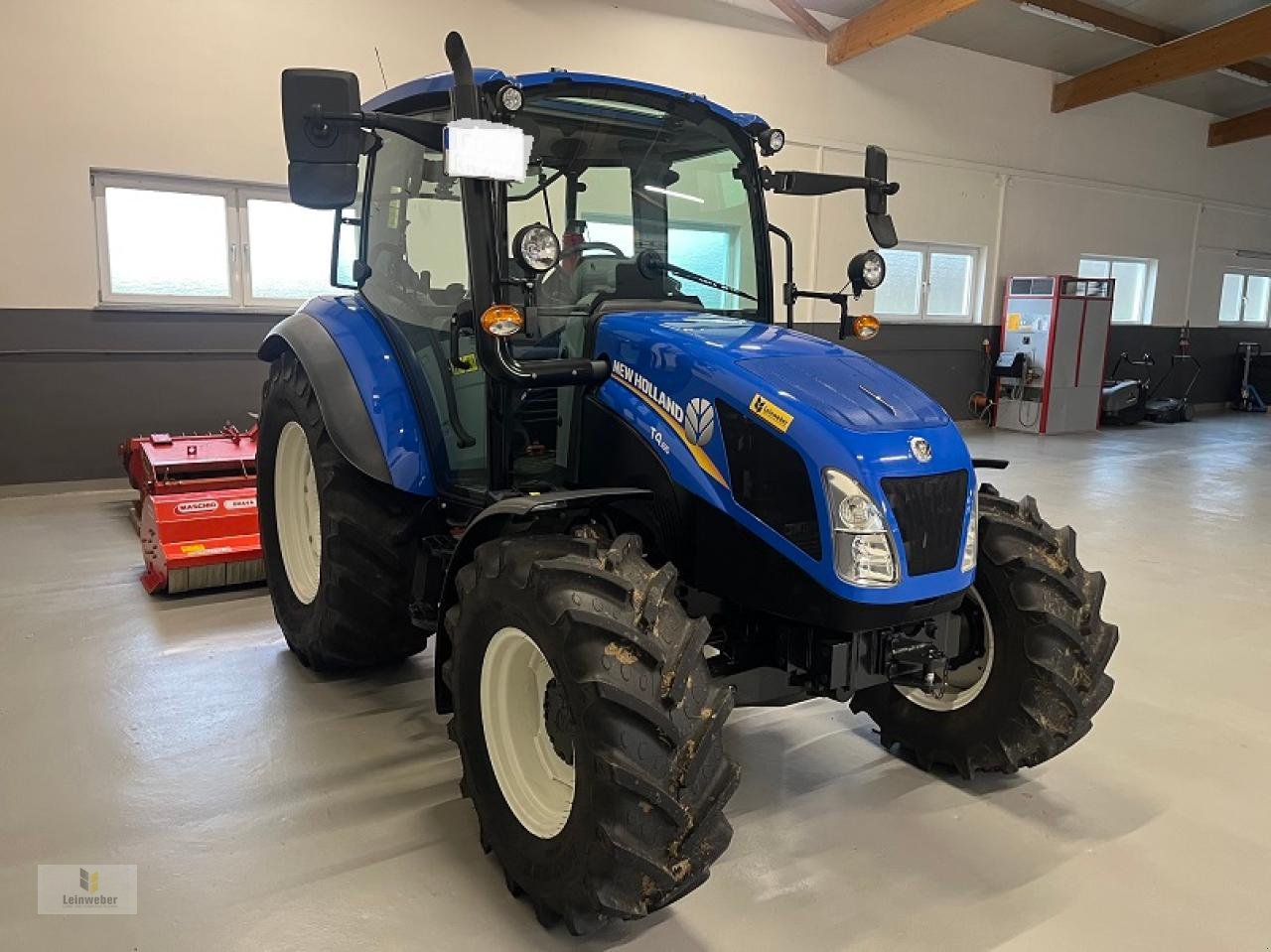 Traktor tipa New Holland T 4.65, Gebrauchtmaschine u Neuhof - Dorfborn (Slika 2)