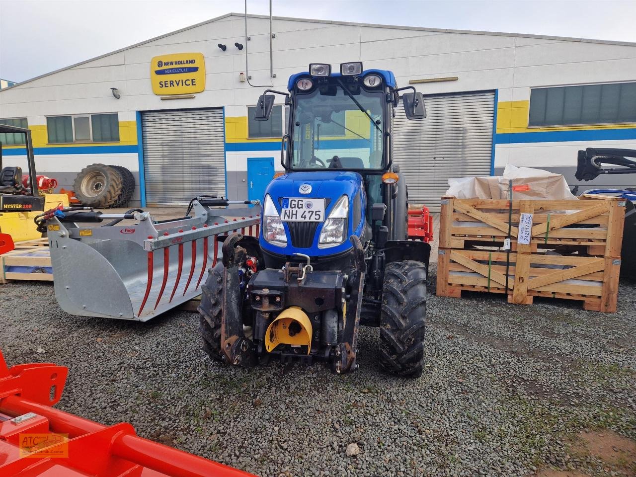 Traktor of the type New Holland T 4.75 N, Gebrauchtmaschine in Groß-Gerau (Picture 3)