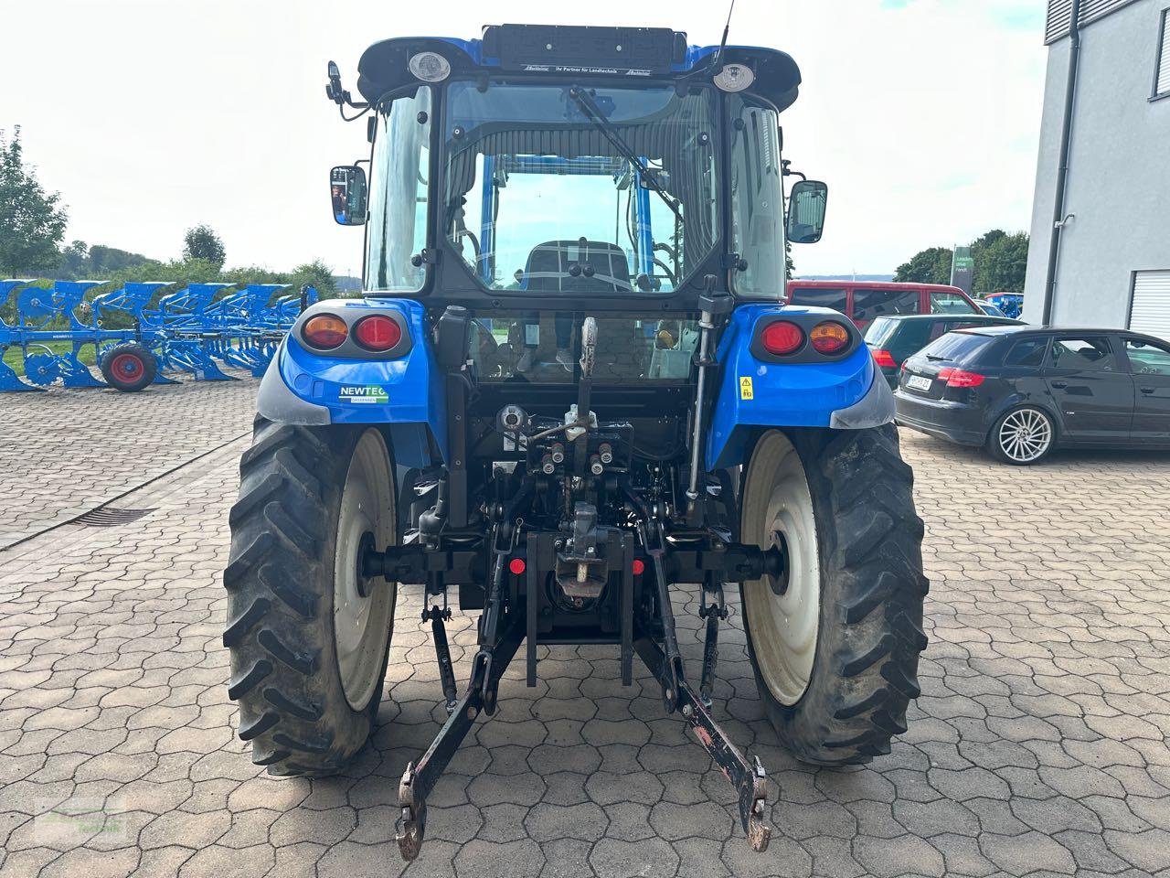 Traktor типа New Holland T 4.75 Powerstar, Gebrauchtmaschine в Coppenbruegge (Фотография 4)