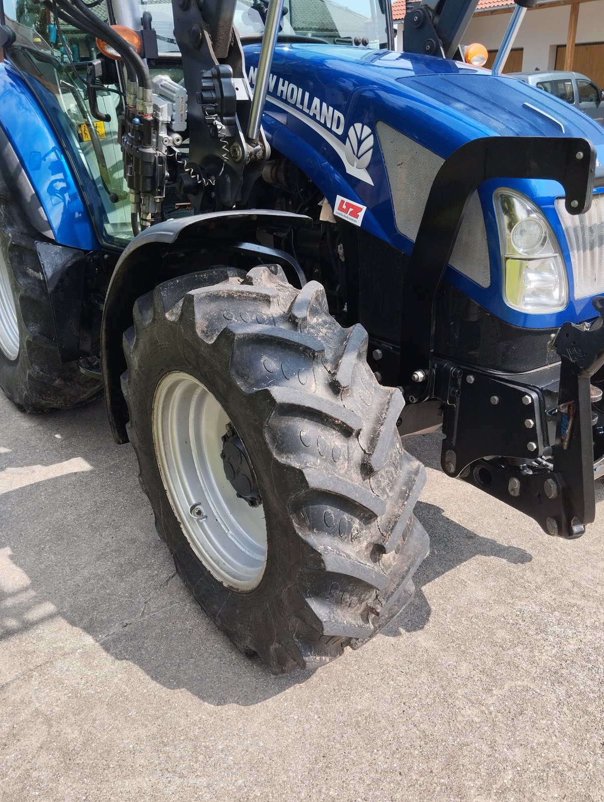 Traktor of the type New Holland T 4.95, Gebrauchtmaschine in Kraiburg (Picture 7)