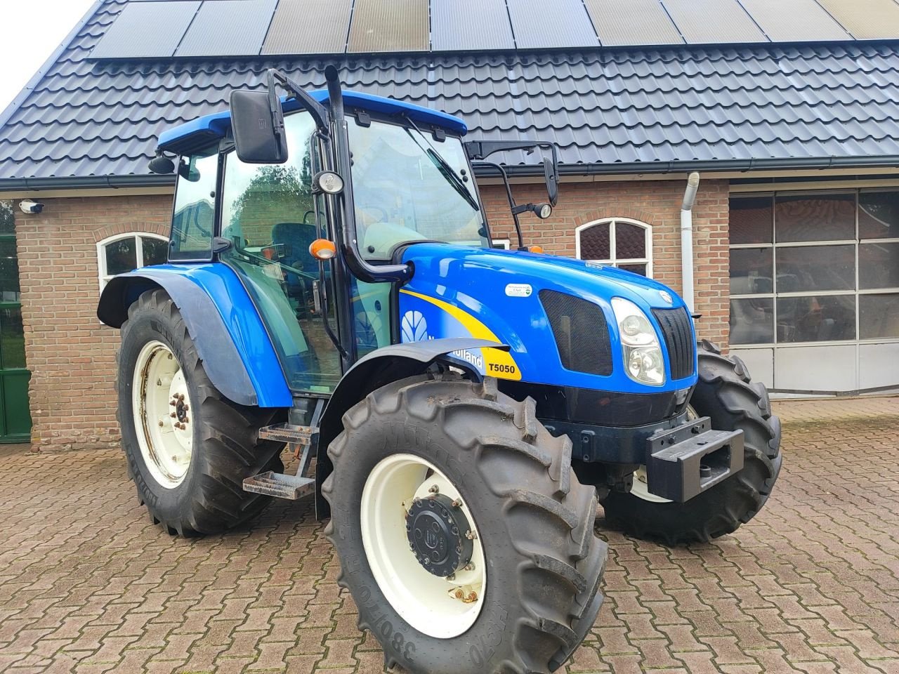 Traktor des Typs New Holland T 5050, Gebrauchtmaschine in Rouveen (Bild 3)