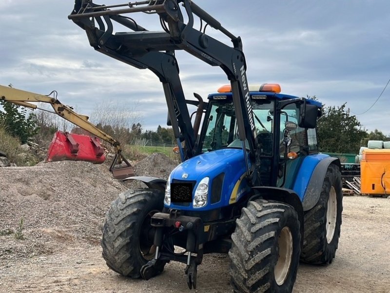 Traktor des Typs New Holland t 5050, Gebrauchtmaschine in Donaueschingen