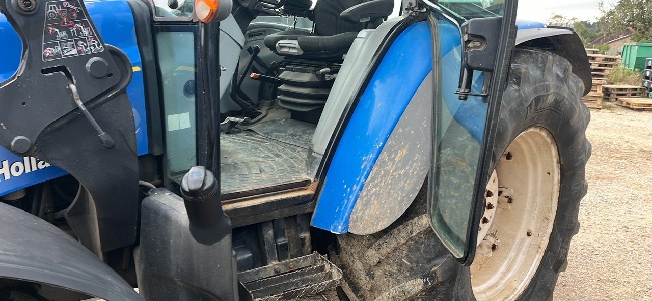 Traktor of the type New Holland t 5050, Gebrauchtmaschine in Donaueschingen (Picture 12)