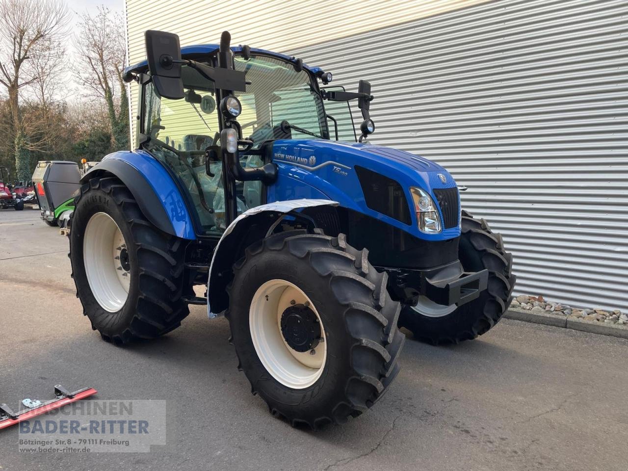 Traktor του τύπου New Holland T 5.100 DC 1,5, Neumaschine σε Freiburg (Φωτογραφία 1)