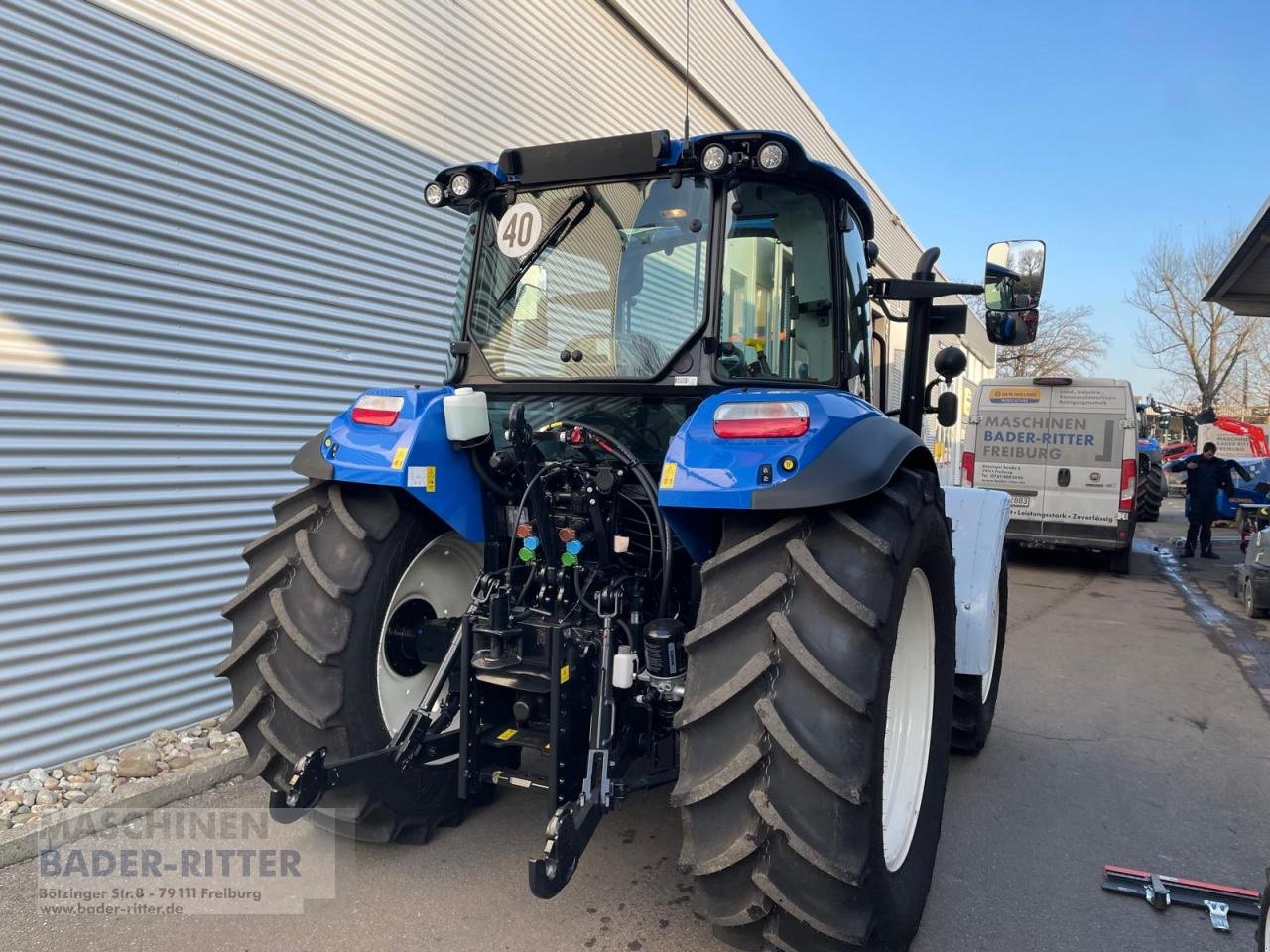 Traktor του τύπου New Holland T 5.100 DC 1,5, Neumaschine σε Freiburg (Φωτογραφία 2)