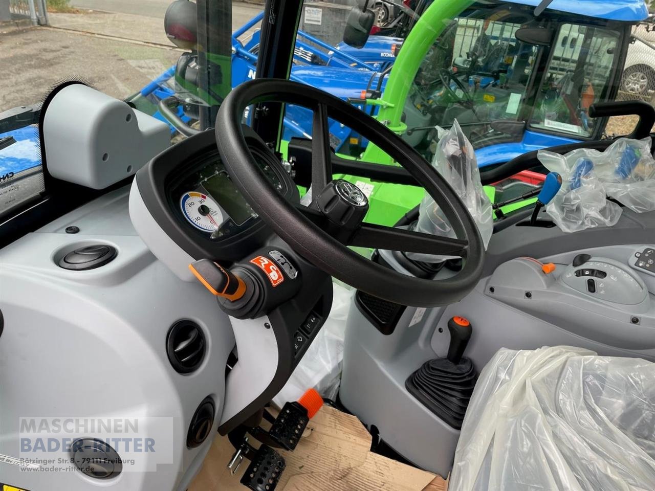 Traktor του τύπου New Holland T 5.100 DC 1,5, Neumaschine σε Freiburg (Φωτογραφία 3)