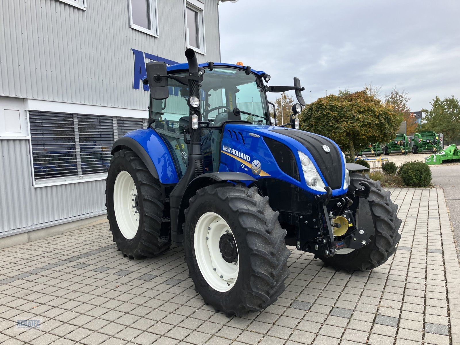 Traktor Türe ait New Holland T 5.100 ElectroCommand, Gebrauchtmaschine içinde Salching bei Straubing (resim 5)