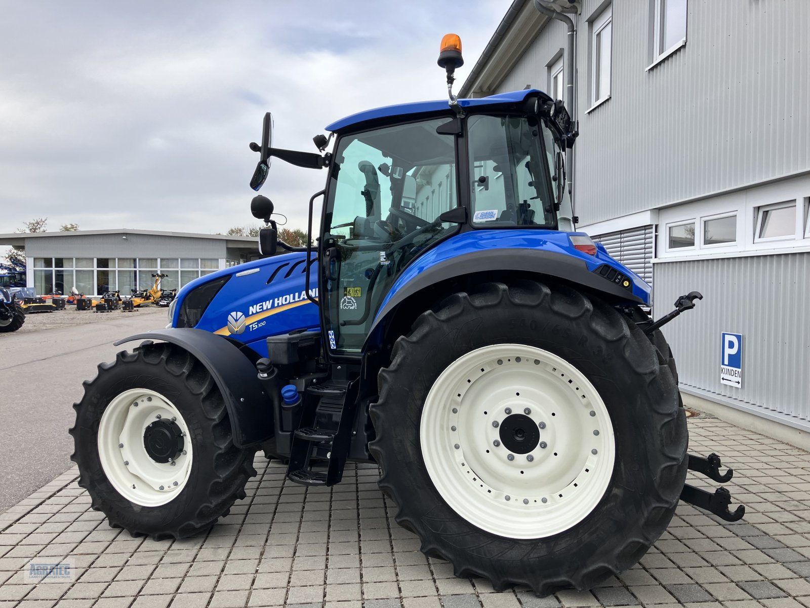 Traktor a típus New Holland T 5.100 ElectroCommand, Gebrauchtmaschine ekkor: Salching bei Straubing (Kép 9)