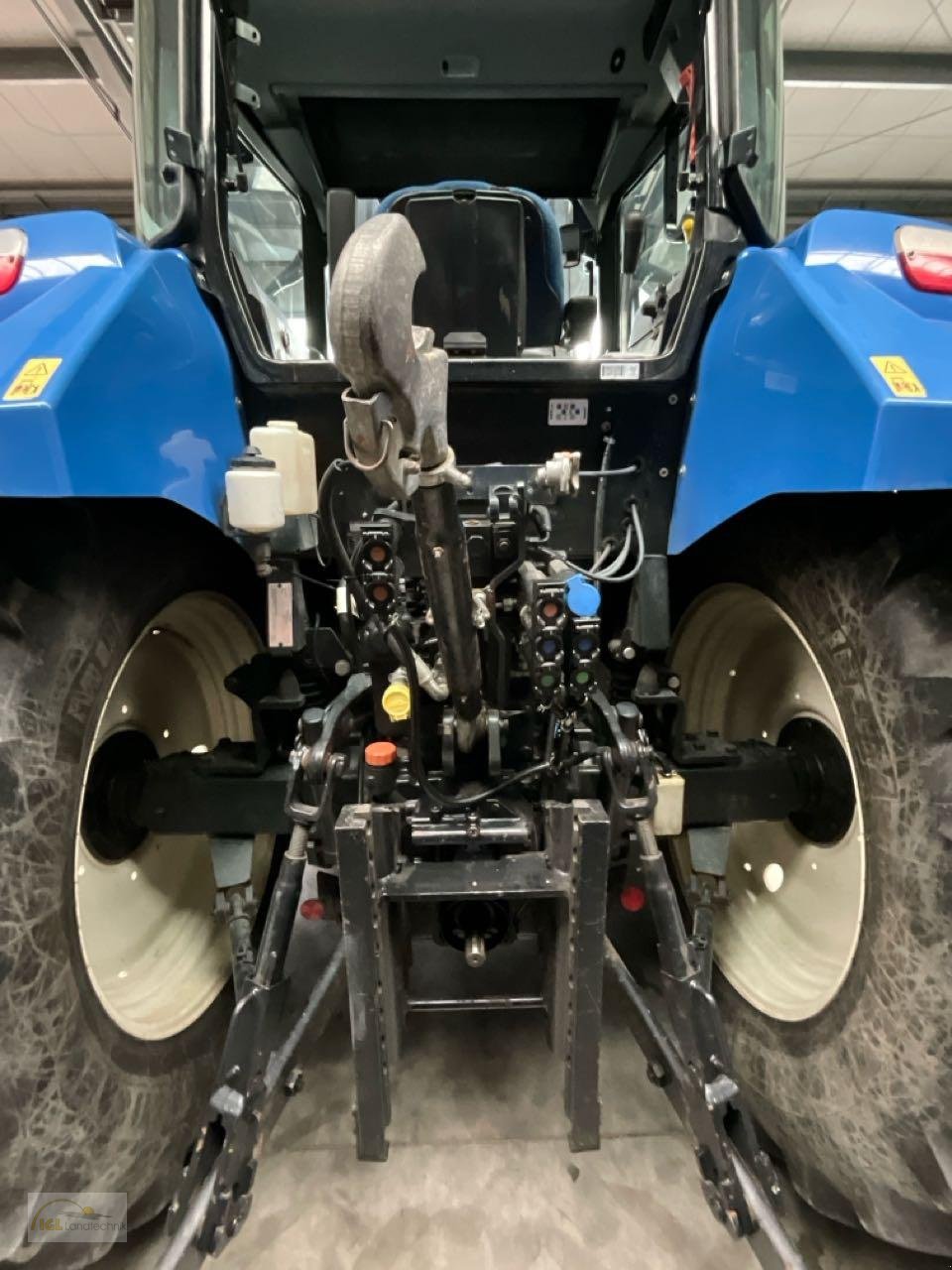 Traktor del tipo New Holland T 5.105 Electro Command, Gebrauchtmaschine In Pfreimd (Immagine 3)