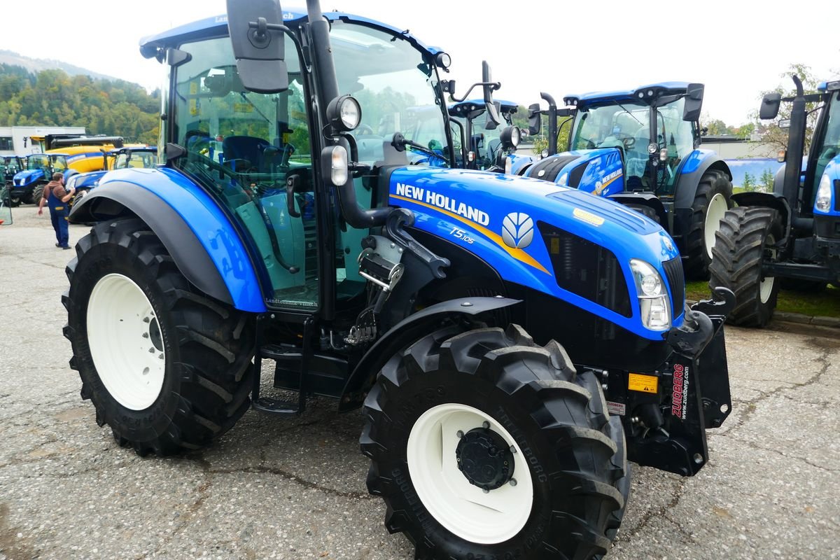 Traktor of the type New Holland T 5.105, Neumaschine in Villach (Picture 2)