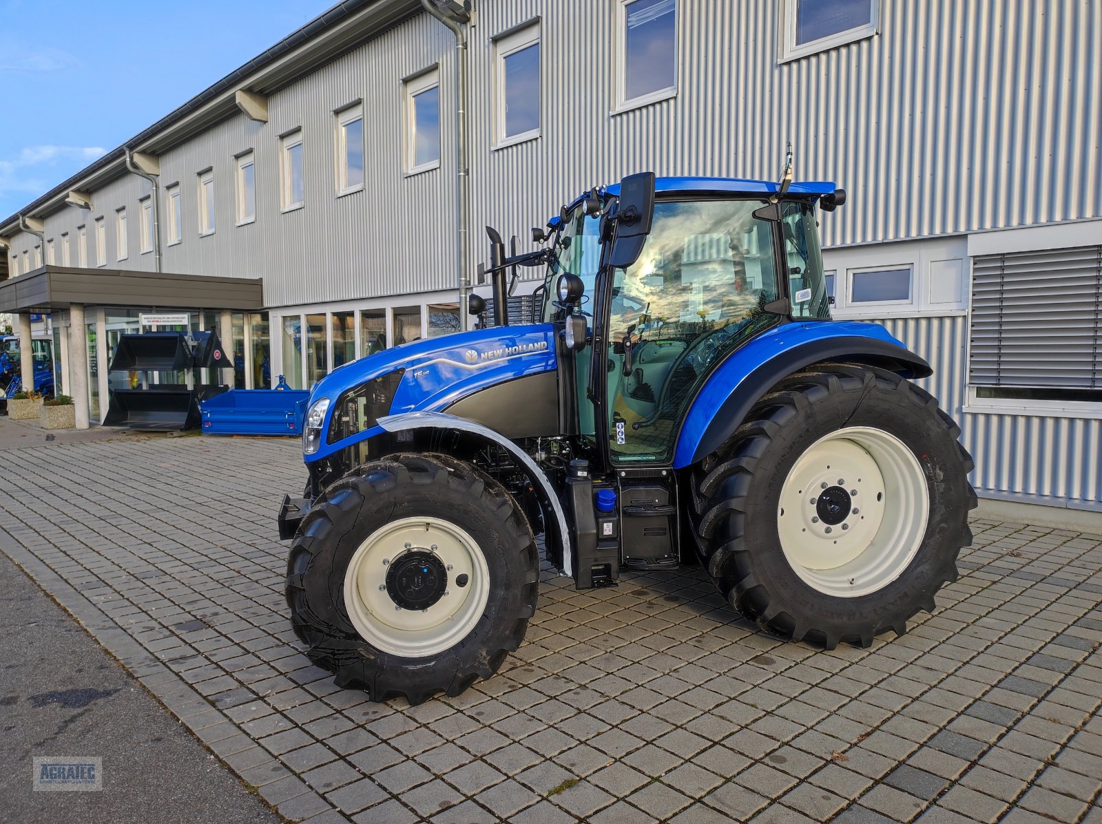 Traktor tipa New Holland T 5.110, Neumaschine u Salching bei Straubing (Slika 4)