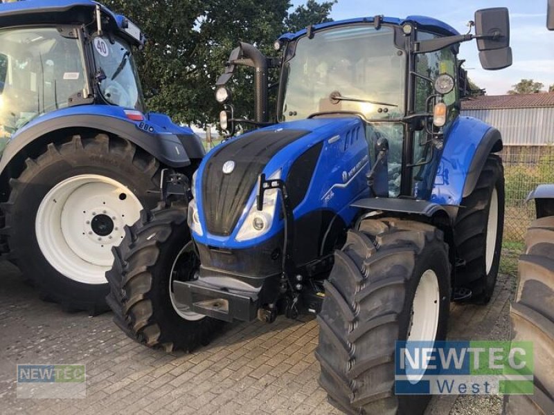 Traktor of the type New Holland T 5.120 ELECTRO COMMAND, Vorführmaschine in Schöppenstedt