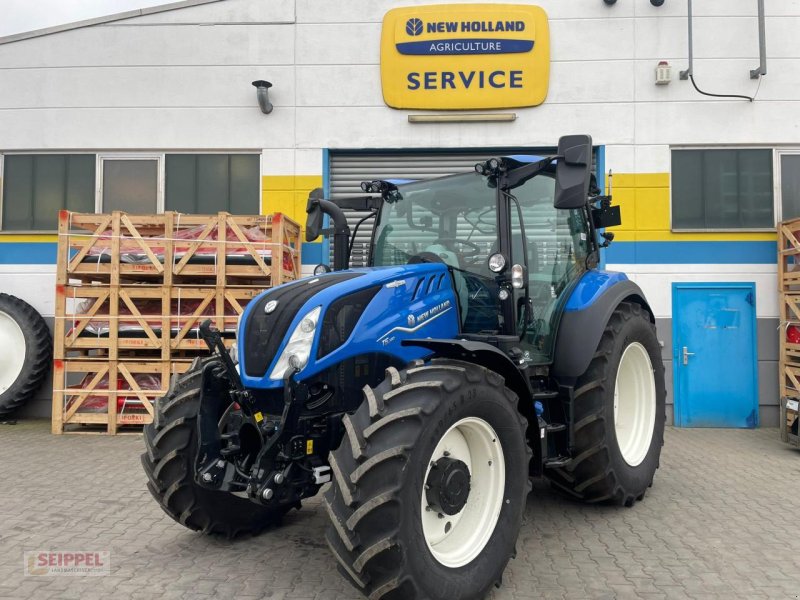 Traktor des Typs New Holland T 5.140 AC, Neumaschine in Groß-Umstadt (Bild 1)