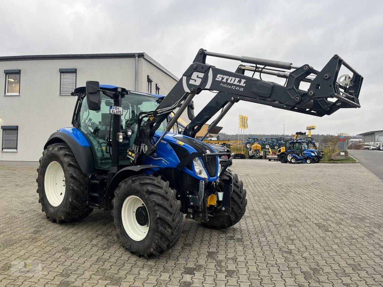 Traktor of the type New Holland T 5.140 AC, Gebrauchtmaschine in Neuhof - Dorfborn (Picture 1)