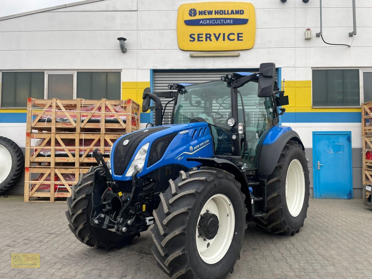 Traktor Türe ait New Holland T 5.140 AC, Neumaschine içinde Groß-Gerau (resim 1)