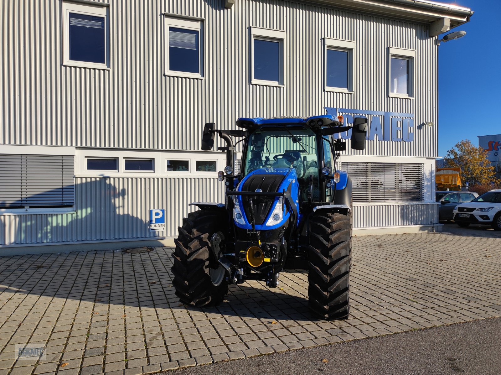 Traktor του τύπου New Holland T 5.140 AutoCommand, Neumaschine σε Salching bei Straubing (Φωτογραφία 3)