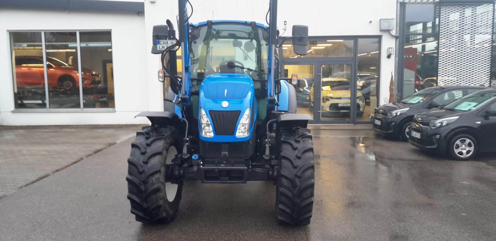 Traktor of the type New Holland T 5.80 M inkl. STOLL Frontlader, Gebrauchtmaschine in Rötz (Picture 2)