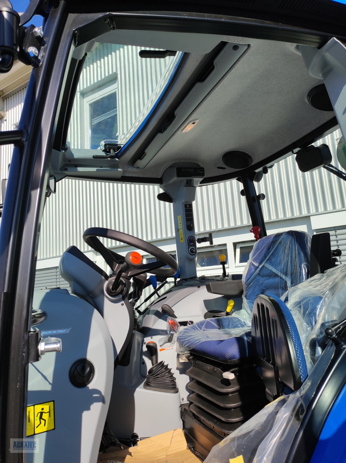 Traktor del tipo New Holland T 5.80, Neumaschine en Salching bei Straubing (Imagen 11)