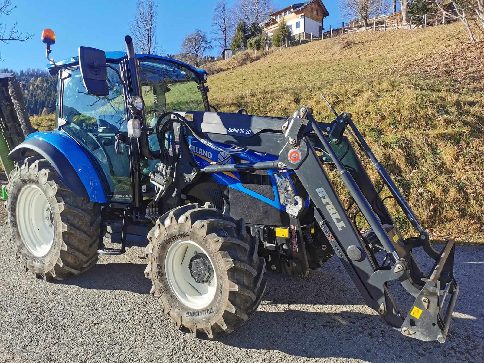 Traktor типа New Holland T 5.85, Gebrauchtmaschine в Burgkirchen (Фотография 2)