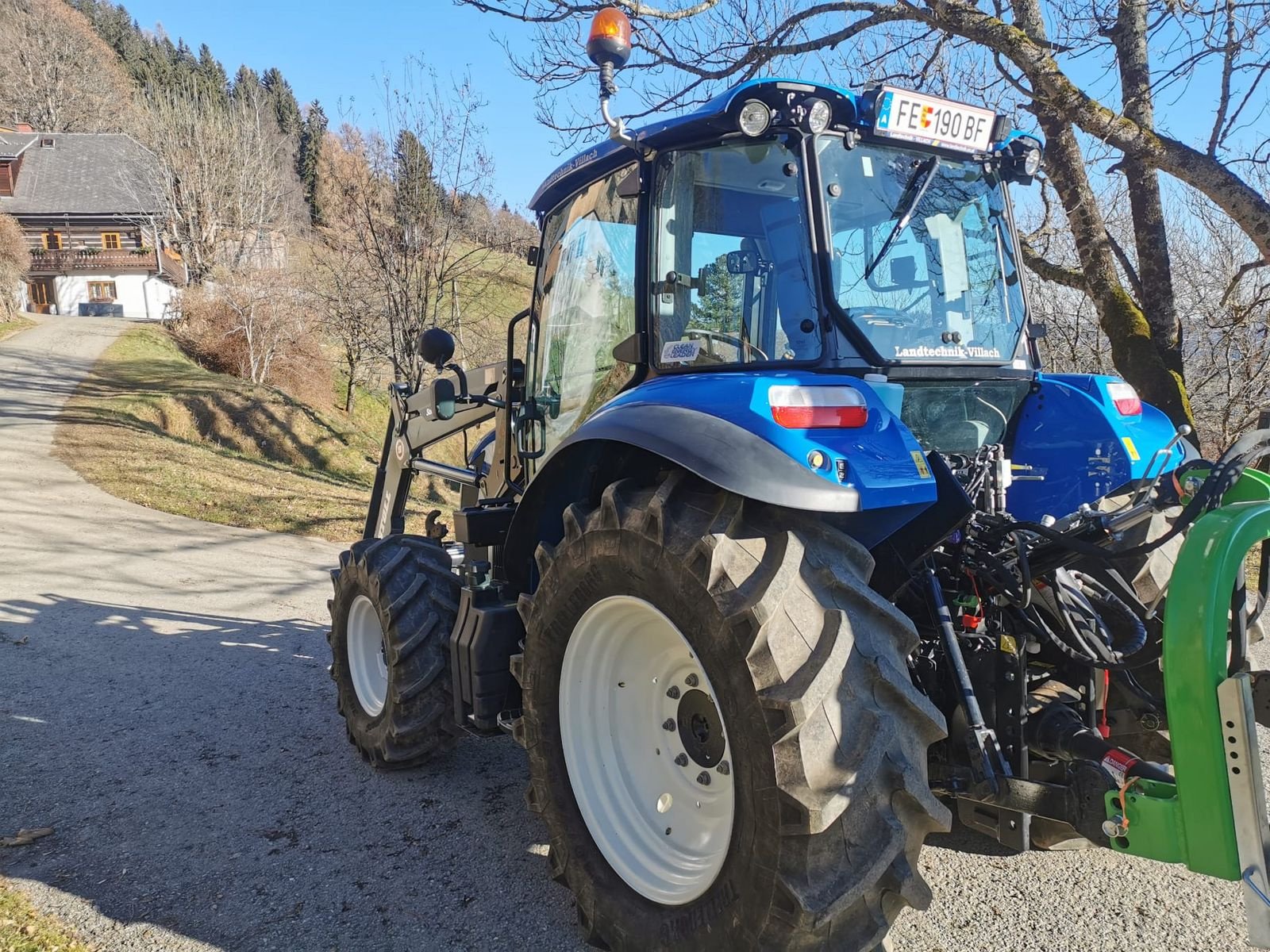 Traktor типа New Holland T 5.85, Gebrauchtmaschine в Burgkirchen (Фотография 5)