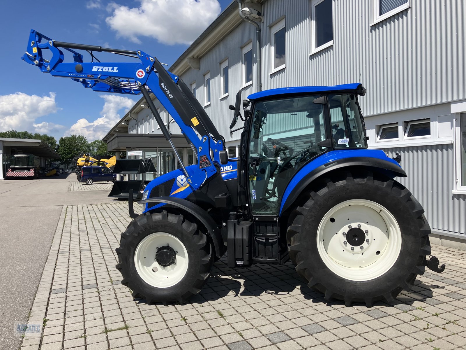 Traktor tip New Holland T 5.85, Gebrauchtmaschine in Salching bei Straubing (Poză 10)