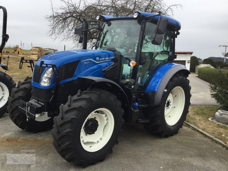 Traktor от тип New Holland T 5.90 S, Neumaschine в Fürsteneck (Снимка 1)