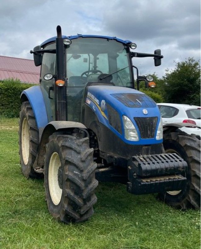 Traktor van het type New Holland T 5.95, Gebrauchtmaschine in CHEMAUDIN ET VAUX (Foto 2)