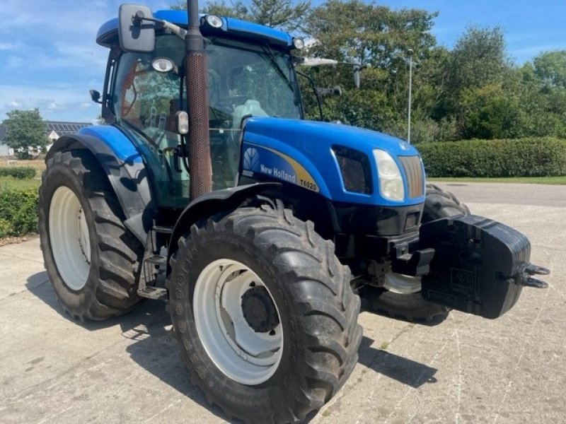 Traktor tip New Holland T 6020 Elite, Gebrauchtmaschine in Bredebo (Poză 1)