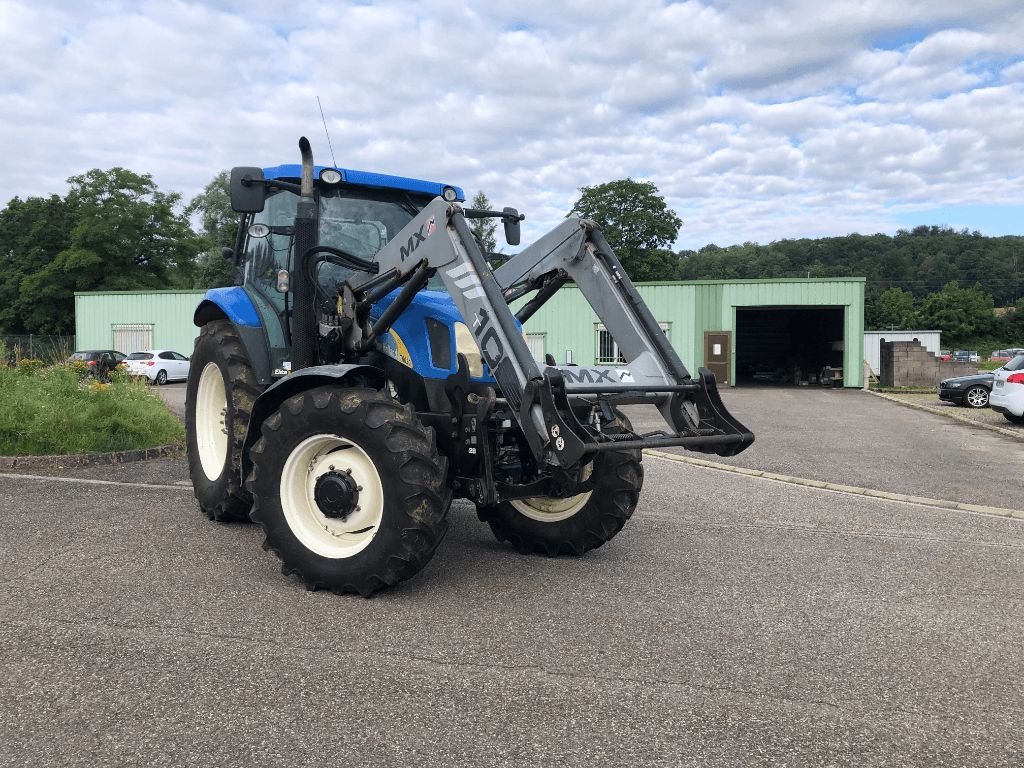 Traktor Türe ait New Holland T 6020, Gebrauchtmaschine içinde Vogelsheim (resim 4)