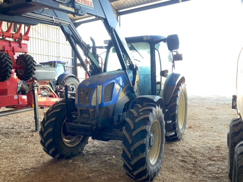 Traktor tip New Holland T 6020, Gebrauchtmaschine in MONTIGNY LE ROI (Poză 1)