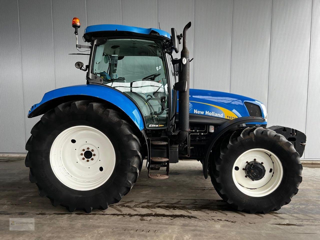 Traktor van het type New Holland T 6070, Gebrauchtmaschine in Twist - Rühlerfeld (Foto 3)