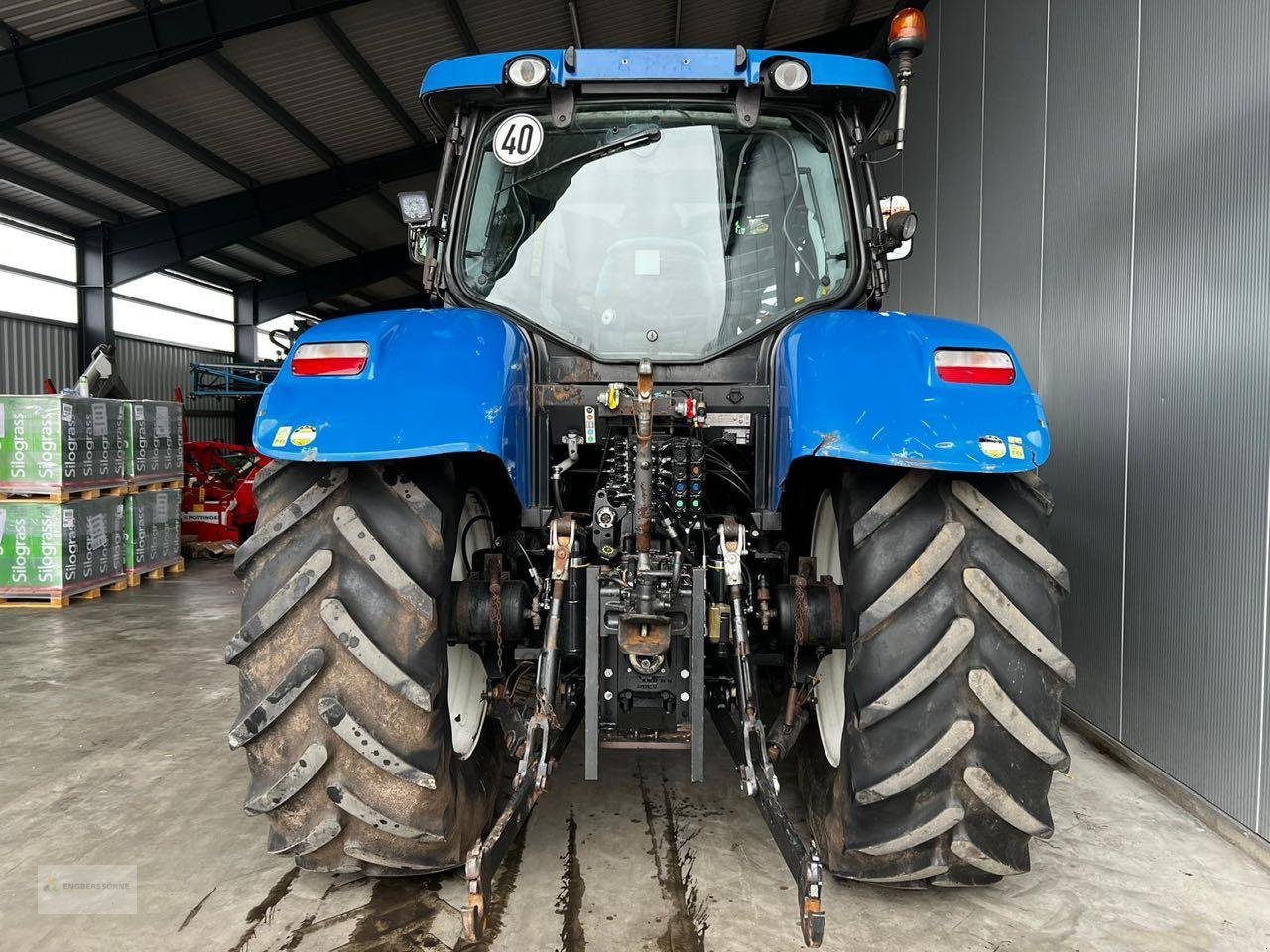 Traktor des Typs New Holland T 6070, Gebrauchtmaschine in Twist - Rühlerfeld (Bild 4)