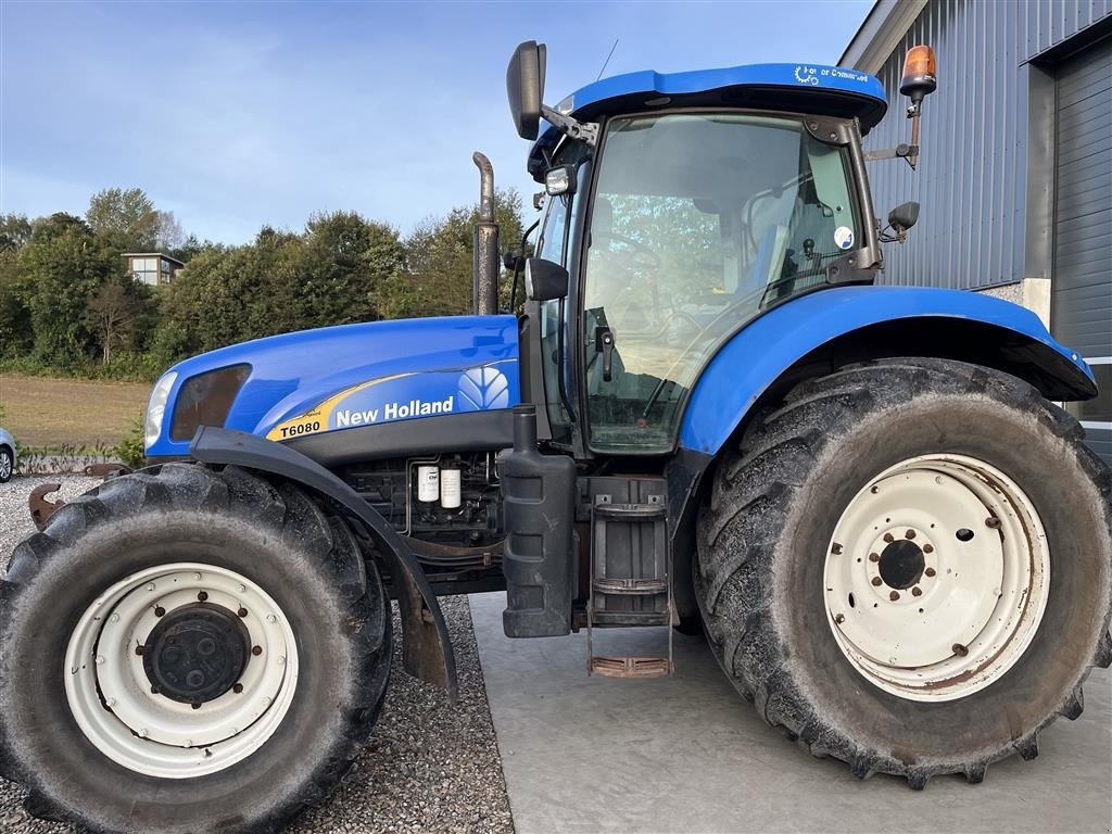 Traktor du type New Holland T 6080 Supersteer og frontlift/ PTO, Gebrauchtmaschine en Vejle (Photo 1)