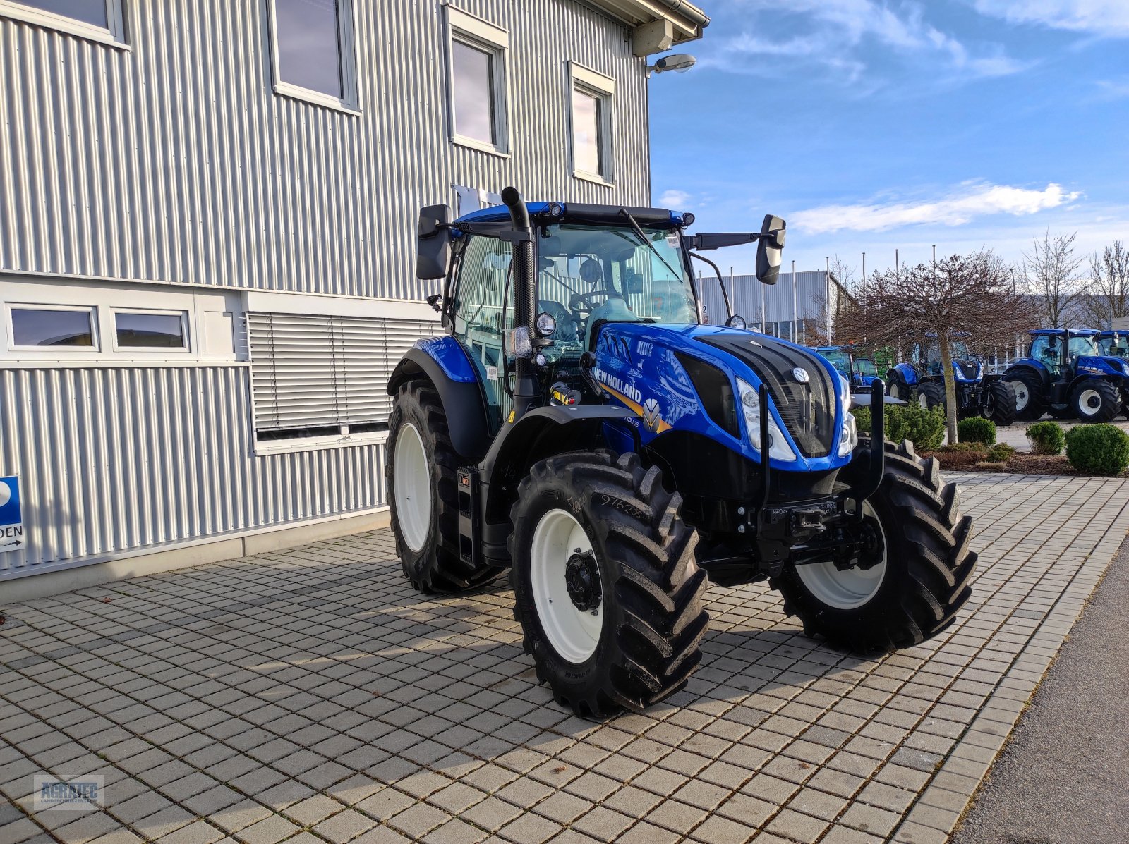 Traktor типа New Holland T 6.145 ElectroCommand, Neumaschine в Salching bei Straubing (Фотография 4)