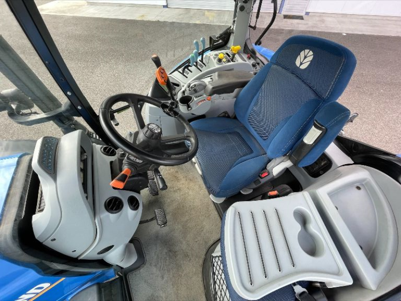 Traktor del tipo New Holland T 6.145, Gebrauchtmaschine en Montauban (Imagen 9)