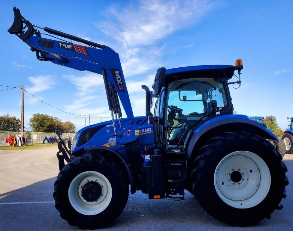 Traktor van het type New Holland T 6.145, Gebrauchtmaschine in Montauban (Foto 2)