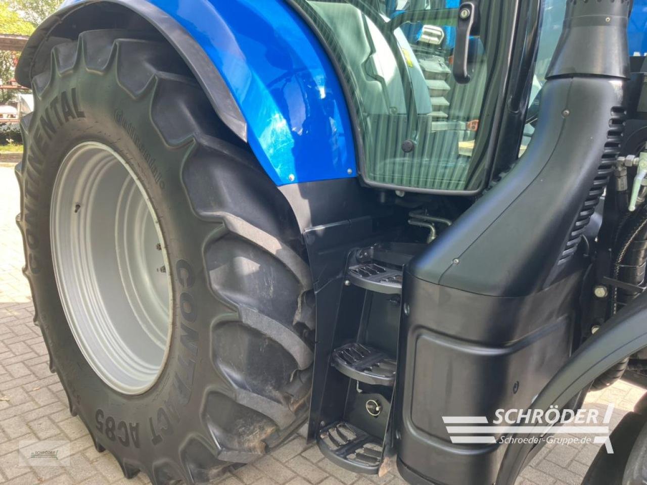 Traktor Türe ait New Holland T 6.150 AC, Gebrauchtmaschine içinde Wildeshausen (resim 25)