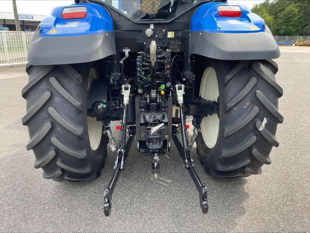 Traktor van het type New Holland T 6.155 DCT + CHARGEUR, Gebrauchtmaschine in Montauban (Foto 8)