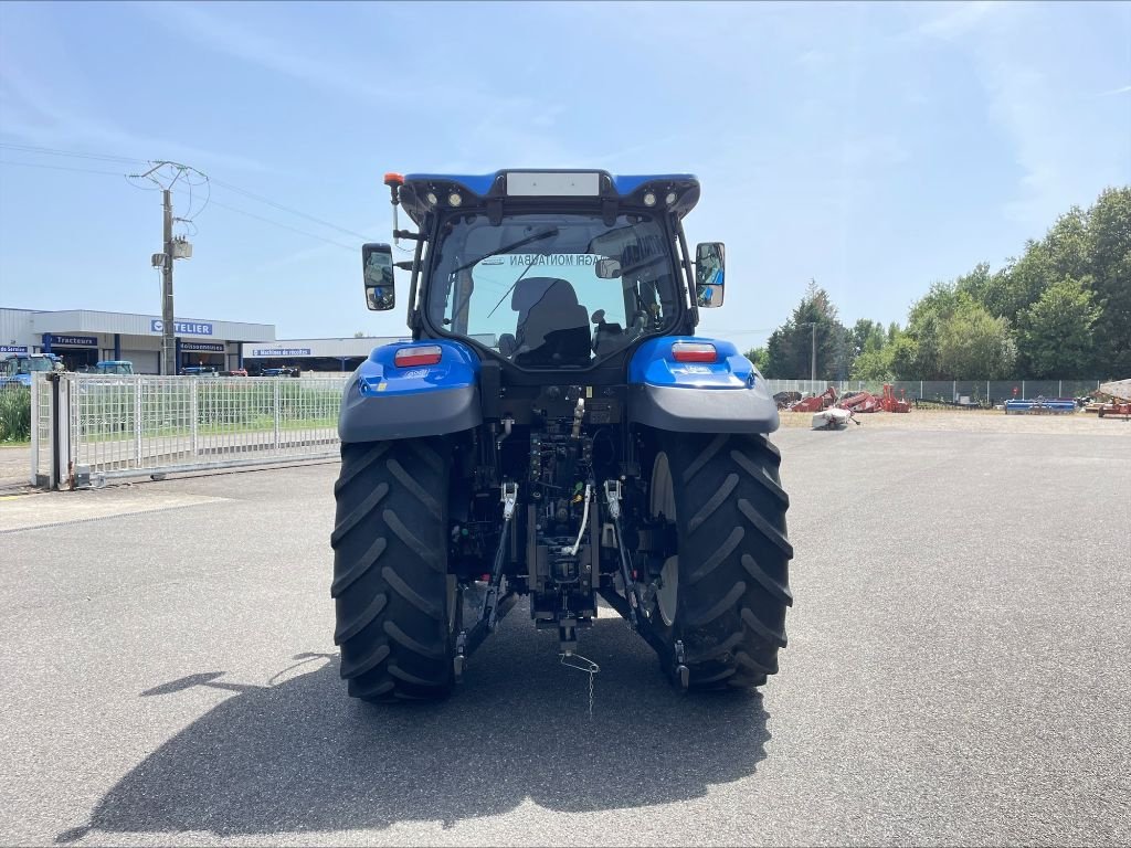 Traktor of the type New Holland T 6.155, Gebrauchtmaschine in Montauban (Picture 7)