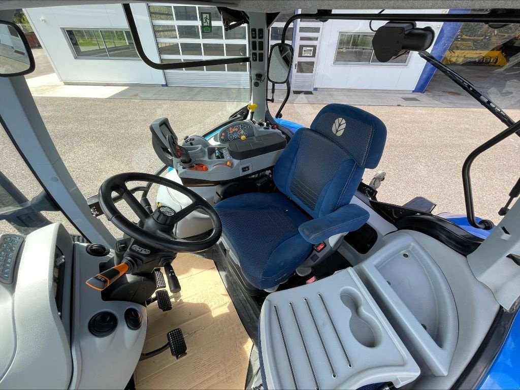 Traktor del tipo New Holland T 6.155, Gebrauchtmaschine en Montauban (Imagen 9)