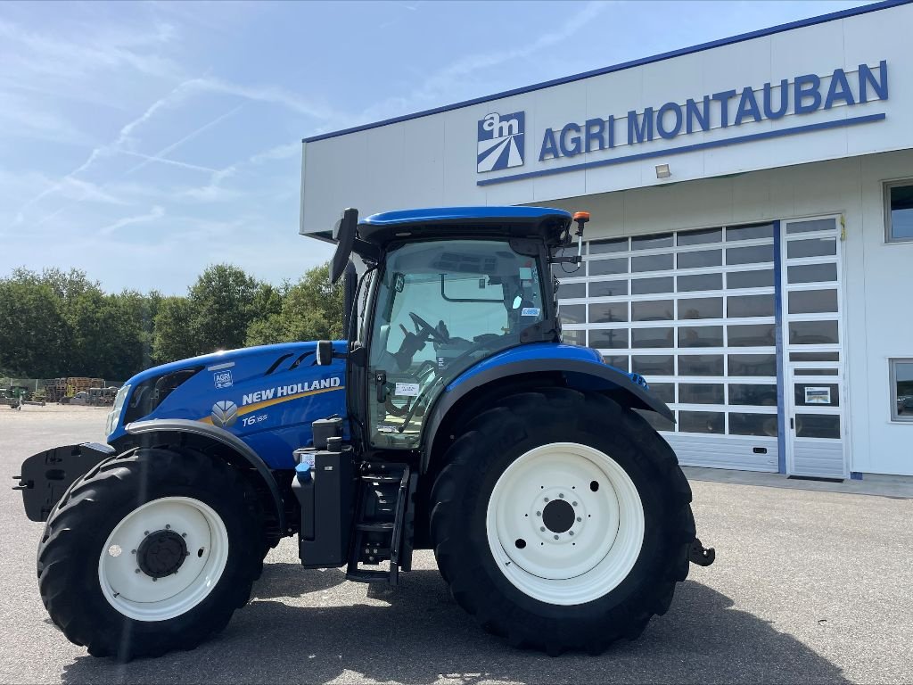 Traktor of the type New Holland T 6.155, Gebrauchtmaschine in Montauban (Picture 4)