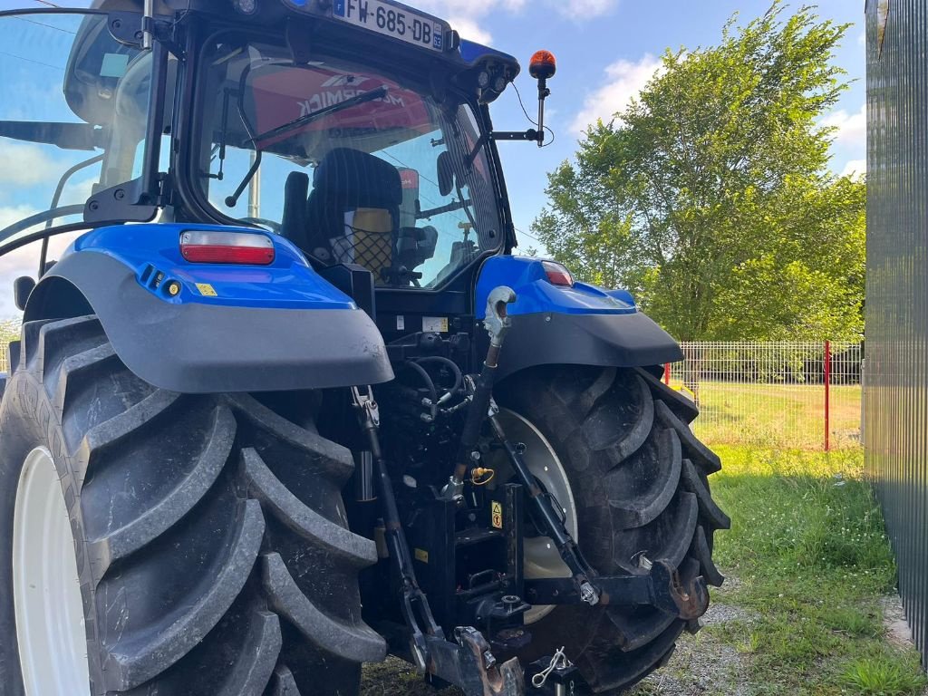 Traktor van het type New Holland T 6.165, Gebrauchtmaschine in Saint-Priest-Taurion (Foto 3)