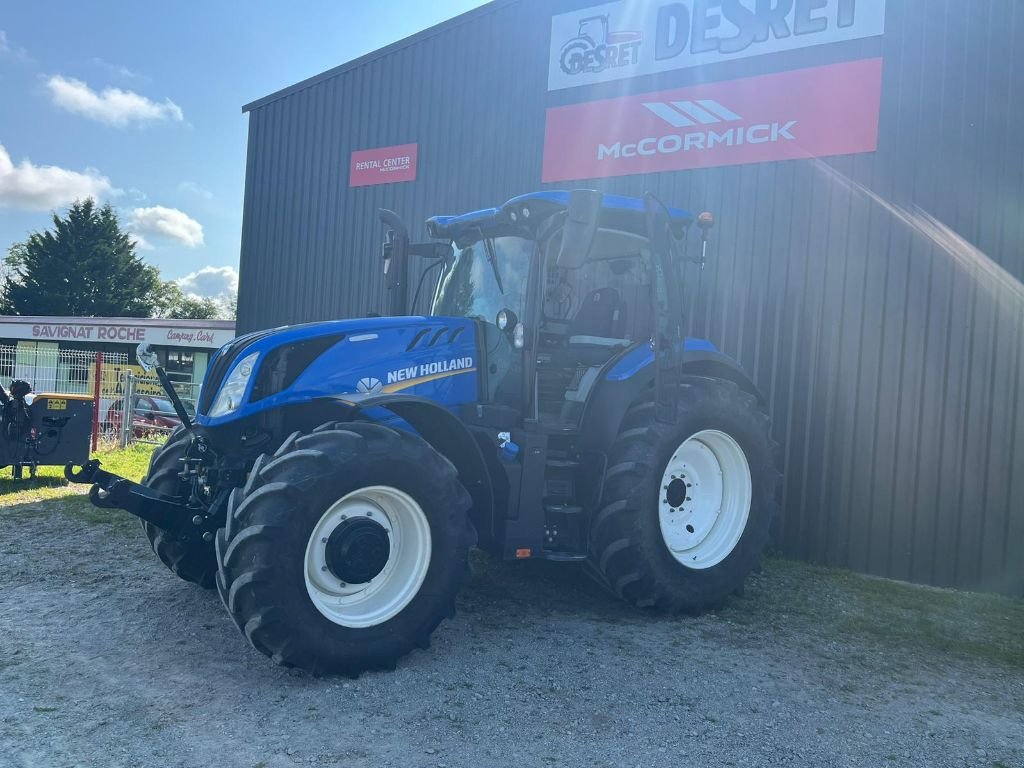 Traktor des Typs New Holland T 6.165, Gebrauchtmaschine in Saint-Priest-Taurion (Bild 1)