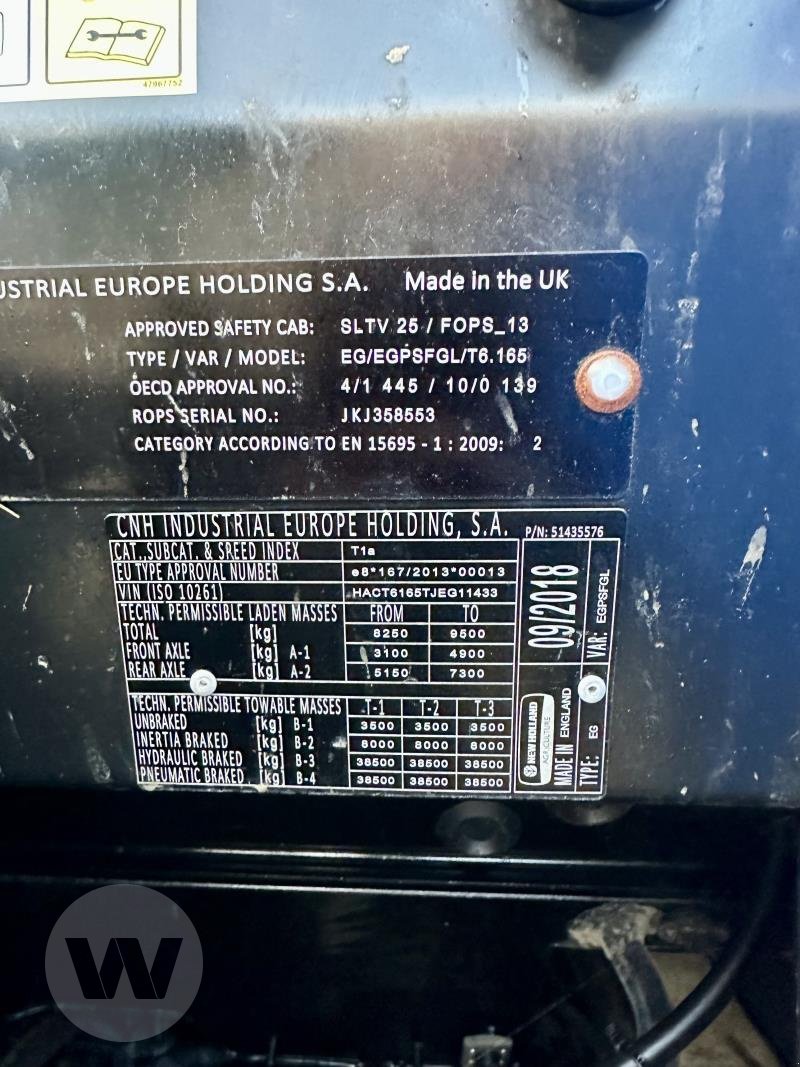 Traktor Türe ait New Holland T 6.165, Gebrauchtmaschine içinde Husum (resim 3)