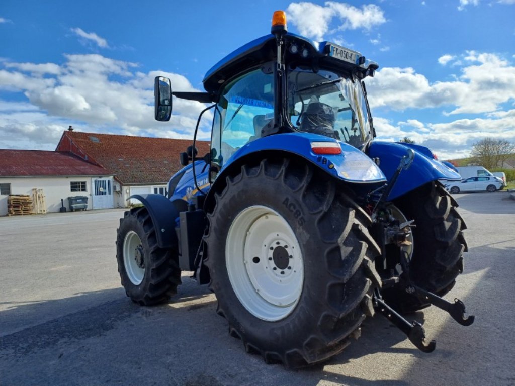 Traktor Türe ait New Holland T 6.175 DYNAMIC COMMAND, Gebrauchtmaschine içinde VERT TOULON (resim 3)